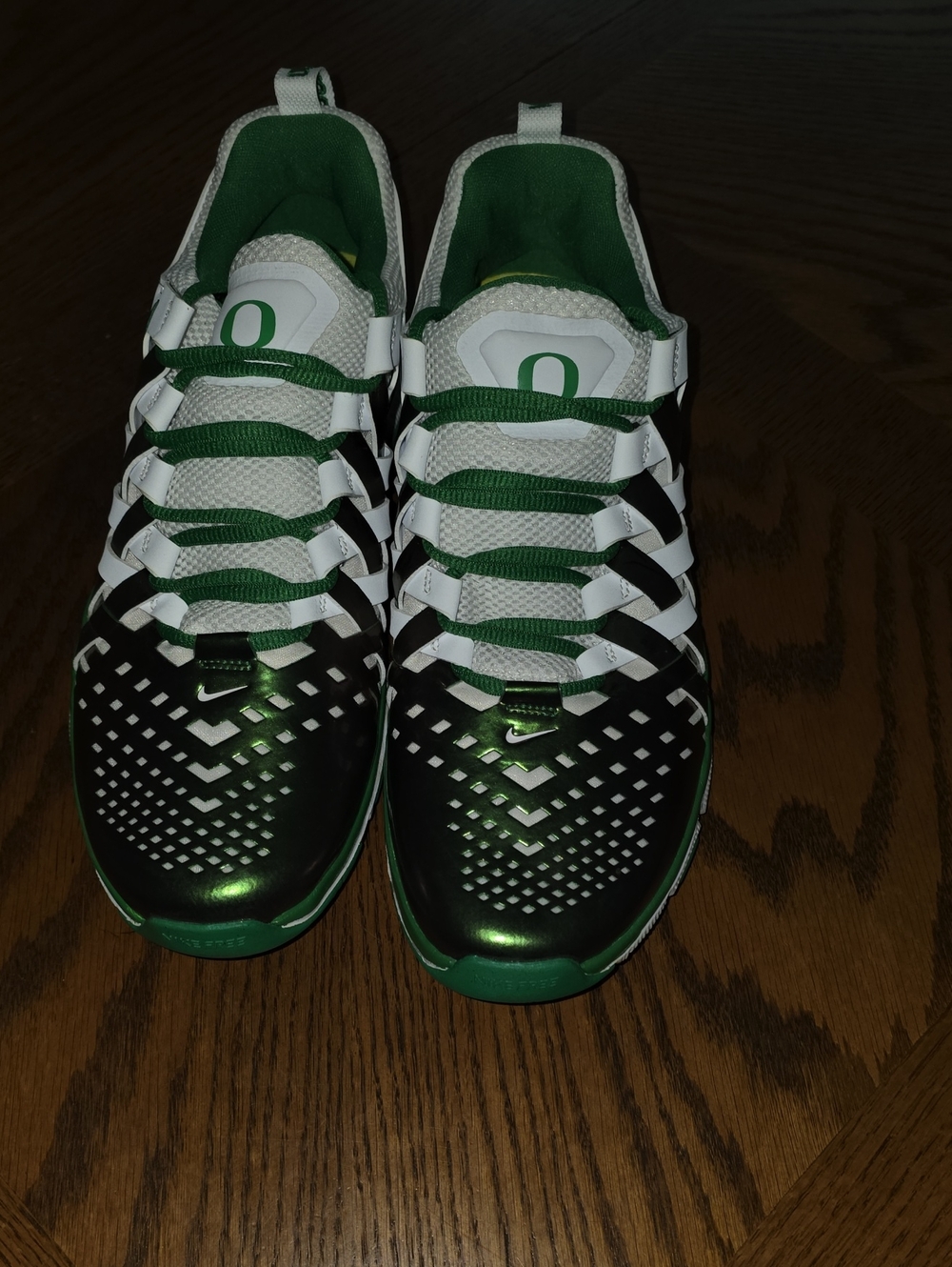 University of Oregon Green & White Athletic Sneakers 5.0 Trainers